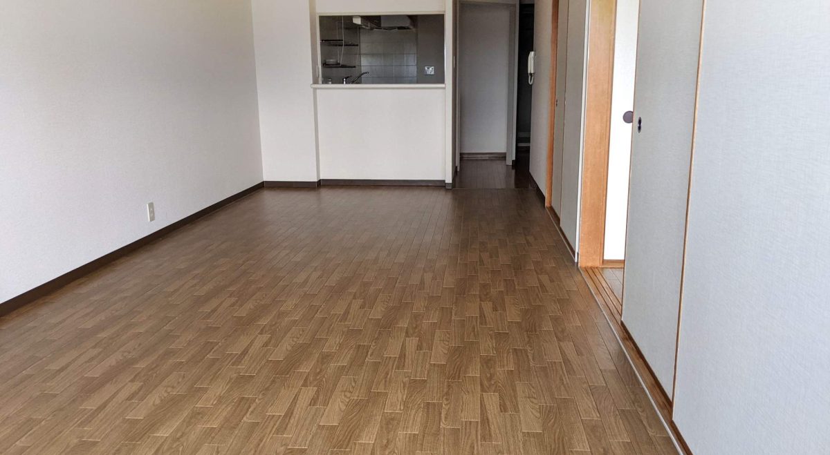 あなたが気づかない仕掛けだらけのナイトクラブ美と熱狂の裏に隠された空間操作の罠